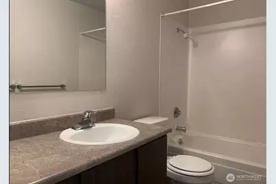 11255 Greenwood Avenue N, Seattle, WA 98133 - Photo 12