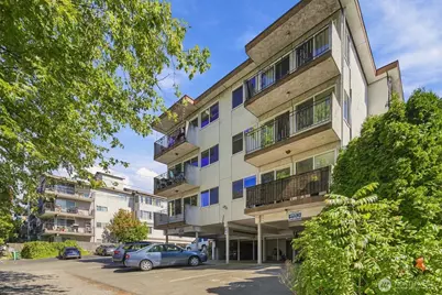 11255 Greenwood Avenue N, Seattle, WA 98133 - Photo 1