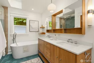 8453 Ferncliff Ave NE, Bainbridge Island, WA 98110 - Photo 20