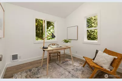 8453 Ferncliff Avenue NE, Bainbridge Island, WA 98110 - Photo 32