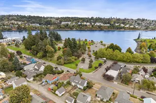 1327 Park Ave, Bremerton, WA 98337 - Photo 10