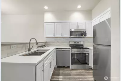 1800 NE 40th Street #F3, Renton, WA 98056 - Photo 4