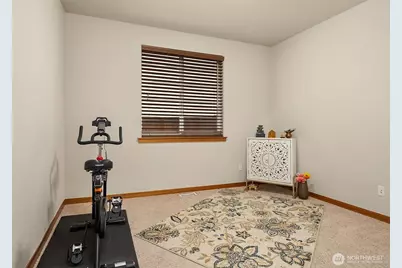 18430 42nd Avenue SE, Bothell, WA 98012 - Photo 14