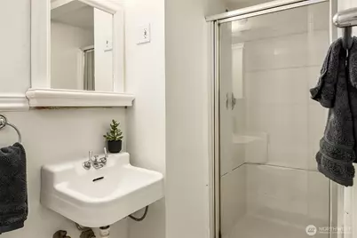 2722 36th Avenue SW, Seattle, WA 98126 - Photo 22