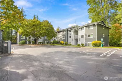 14006 NE 181st Place #B205, Woodinville, WA 98072 - Photo 30