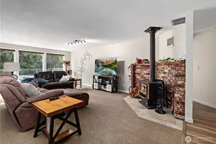 410 Silver Lake Rd, Oak Harbor, WA 98277 - Photo 6