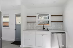 4303 Baker Ave NW, Seattle, WA 98107 - Photo 6