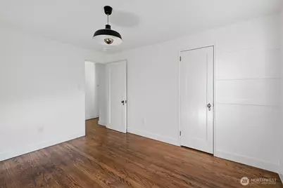4303 Baker Avenue NW, Seattle, WA 98107 - Photo 10