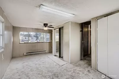 910 NE 113th Street, Seattle, WA 98125 - Photo 14