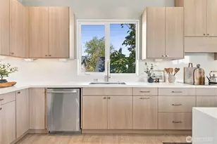 542 N 104th St, Seattle, WA 98133 - Photo 18