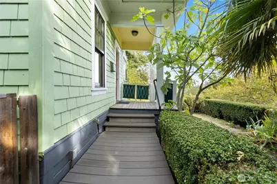 2524 E Ward Street, Seattle, WA 98112 - Photo 4