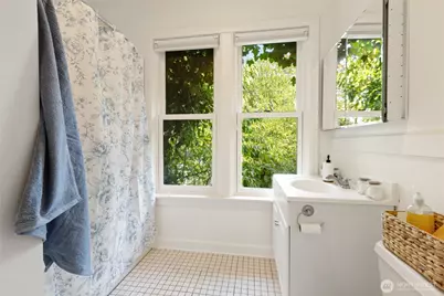 2524 E Ward Street, Seattle, WA 98112 - Photo 20