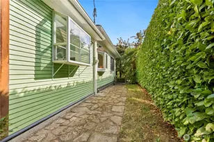 2524 E Ward St, Seattle, WA 98112 - Photo 26