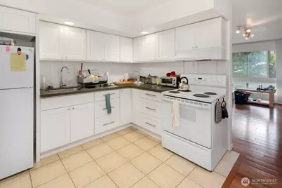 1316 12th Avenue S, Seattle, WA 98144 - Photo 6
