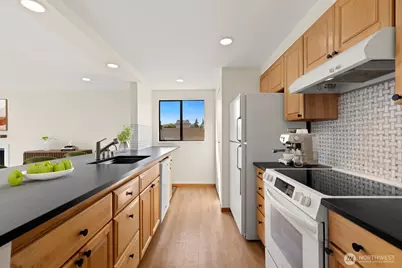 3710 25th Place W #405, Seattle, WA 98199 - Photo 6