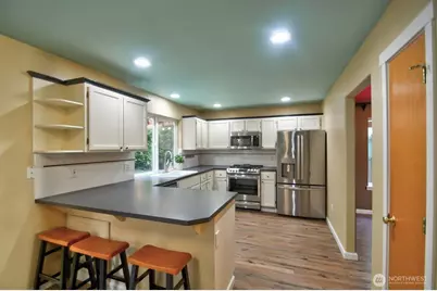 2927 Westside Drive NW, Olympia, WA 98502 - Photo 10