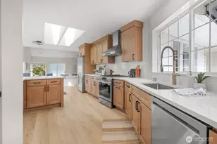 2145 Clover Ct, Mukilteo, WA 98275 - Photo 12