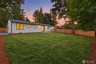 633 221st St SW, Bothell, WA 98021 - Photo 28