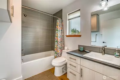 429 Pine Street #B, Orcas Island, WA 98245 - Photo 16