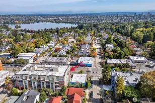 6015 Phinney Ave N, Seattle, WA 98103 - Photo 2