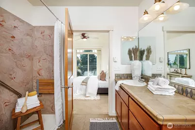 6015 Phinney Avenue N #409, Seattle, WA 98103 - Photo 18