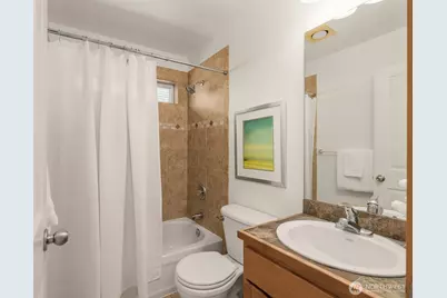 9121 23rd Avenue NE, Seattle, WA 98115 - Photo 16