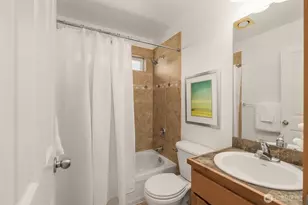 9121 23rd Ave NE, Seattle, WA 98115 - Photo 16