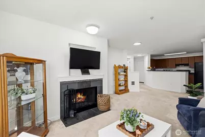 7711 NE 175th Street #F202, Kenmore, WA 98028 - Photo 4