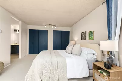 4511 Greenwood Avenue N #4, Seattle, WA 98103 - Photo 14