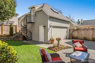 4234 249th Ct SE, Sammamish, WA 98029 - Photo 34