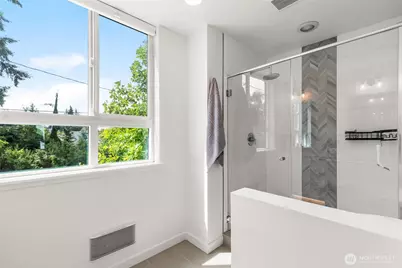 2106 NE 85th Street #E, Seattle, WA 98115 - Photo 20