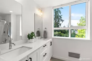 2106 NE 85th St, Seattle, WA 98115 - Photo 18
