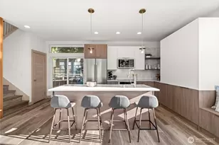 1132 31st Ave S, Seattle, WA 98144 - Photo 2