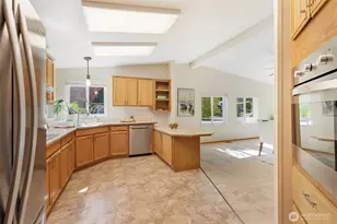 2306 Vista Ln, Anacortes, WA 98221 - Photo 8