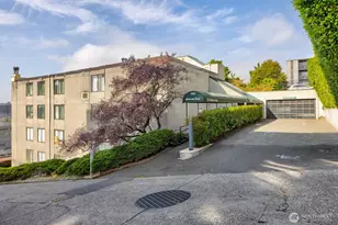 150 Melrose Ave E, Seattle, WA 98102 - Photo 20