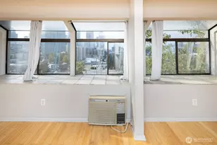 150 Melrose Ave E, Seattle, WA 98102 - Photo 10