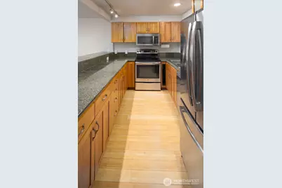 150 Melrose Avenue E #407, Seattle, WA 98102 - Photo 4