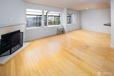 150 Melrose Avenue E #407, Seattle, WA 98102 - Photo 6