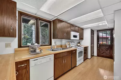 20 Alpental Strasse, Snoqualmie Pass, WA 98045 - Photo 6
