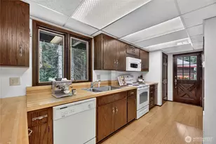 20 Alpental Strasse, Snoqualmie Pass, WA 98045 - Photo 6