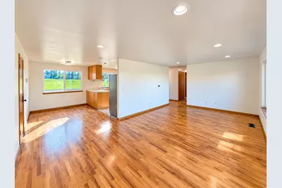 208 E Hillside Drive, Warden, WA 98857 - Photo 6