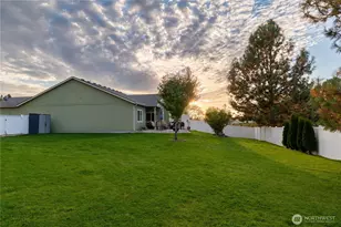 1513 E First Ct, Deer Park, WA 99006 - Photo 2