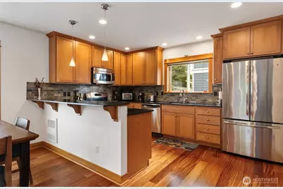 4122 A 42nd Avenue SW, Seattle, WA 98116 - Photo 10