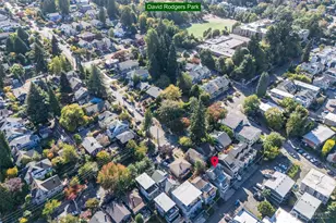 16 Florentia St, Seattle, WA 98109 - Photo 26