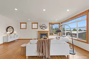 16 Florentia St, Seattle, WA 98109 - Photo 4