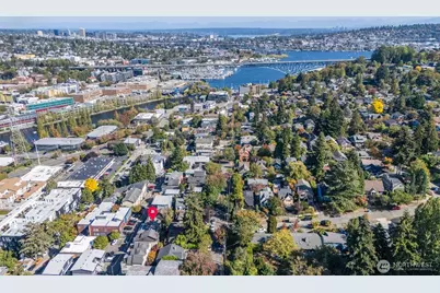 16 Florentia Street, Seattle, WA 98109 - Photo 24