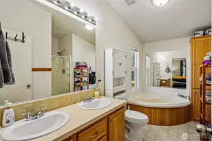 8511 194th St E, Spanaway, WA 98387 - Photo 18