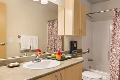 812 5th Avenue N #410, Seattle, WA 98109 - Photo 18