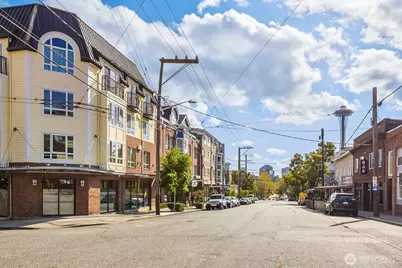 812 5th Avenue N #410, Seattle, WA 98109 - Photo 24