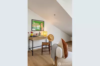 812 5th Avenue N #410, Seattle, WA 98109 - Photo 10